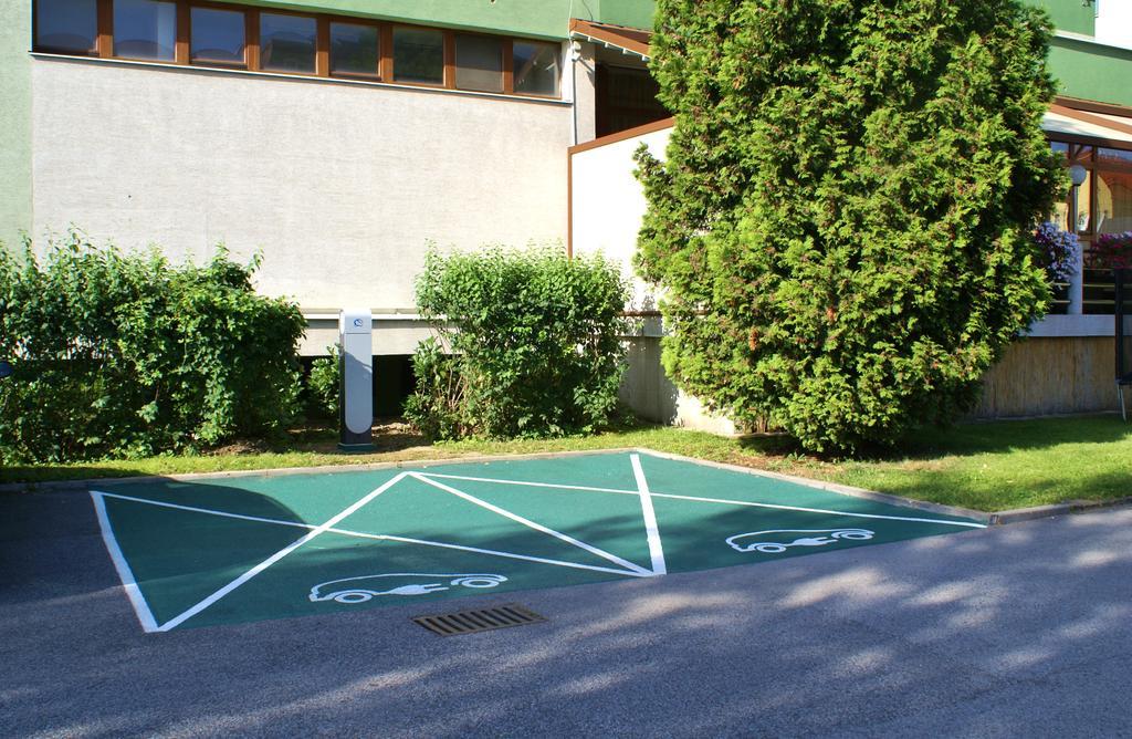 Hotel Metropol Spišská Nová Ves Exterior foto